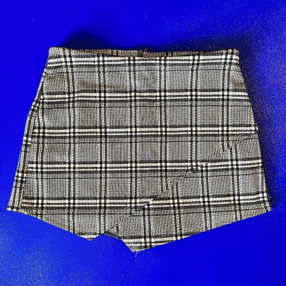 Grey Plaid Mini-Skort (please read description)